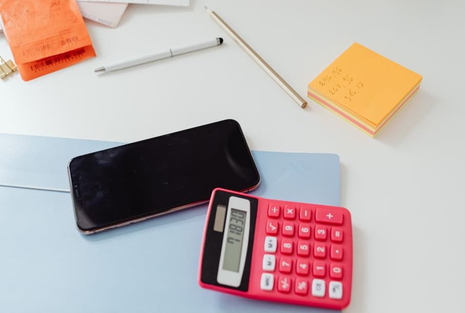 Student checking a weekly spending summary on a phone